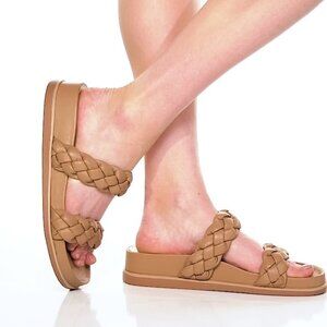 Dolce Vita women’s Signe slides - size 9